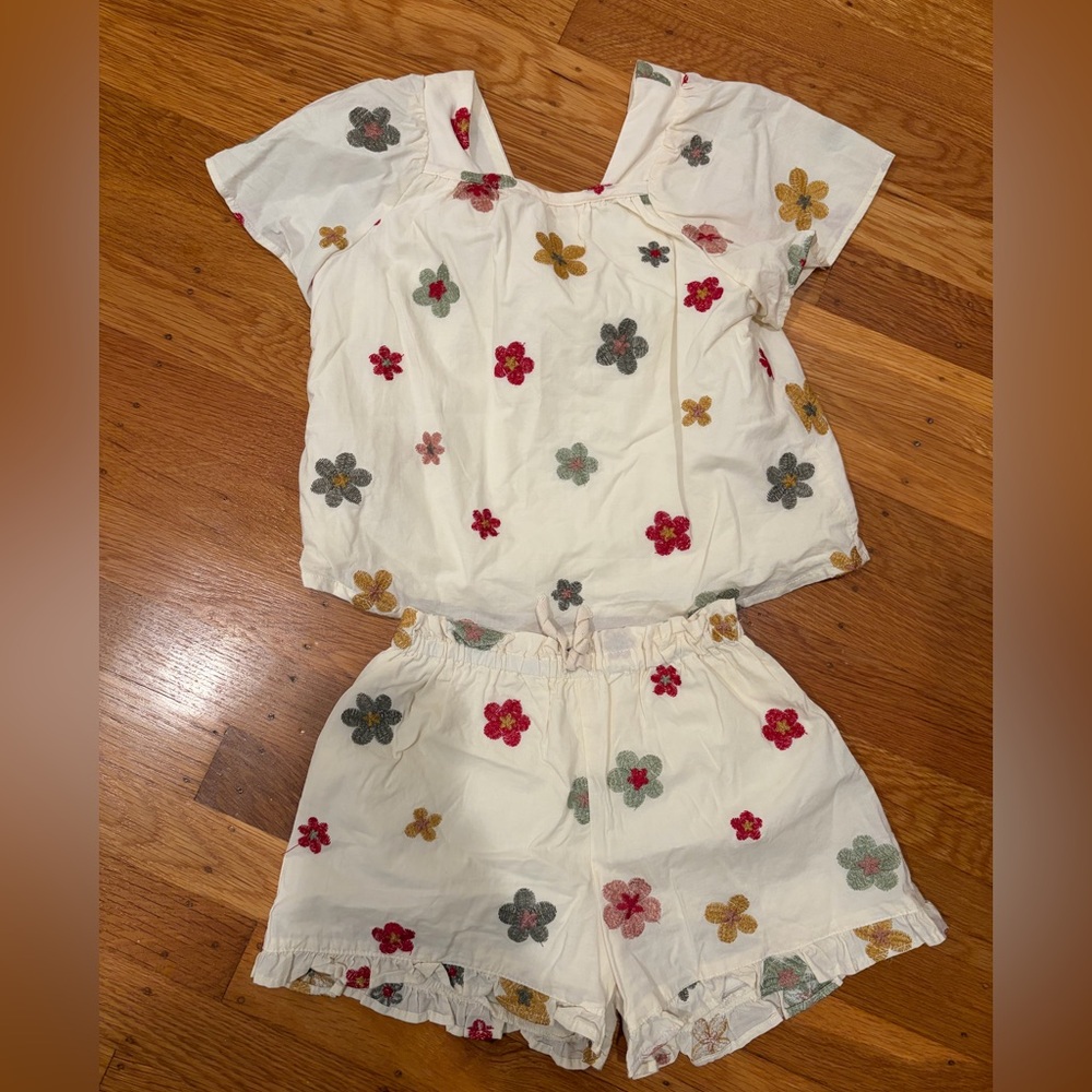 Zara Kids Floral Set in Cream and multi floral